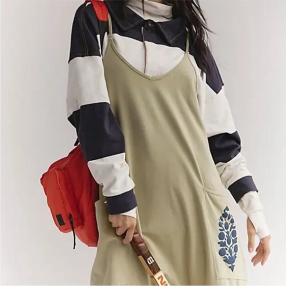 FREE PEOPLE MOVEMENT Hot Shot Logo Onesie sz xs moss combo - Picture 4 of 10